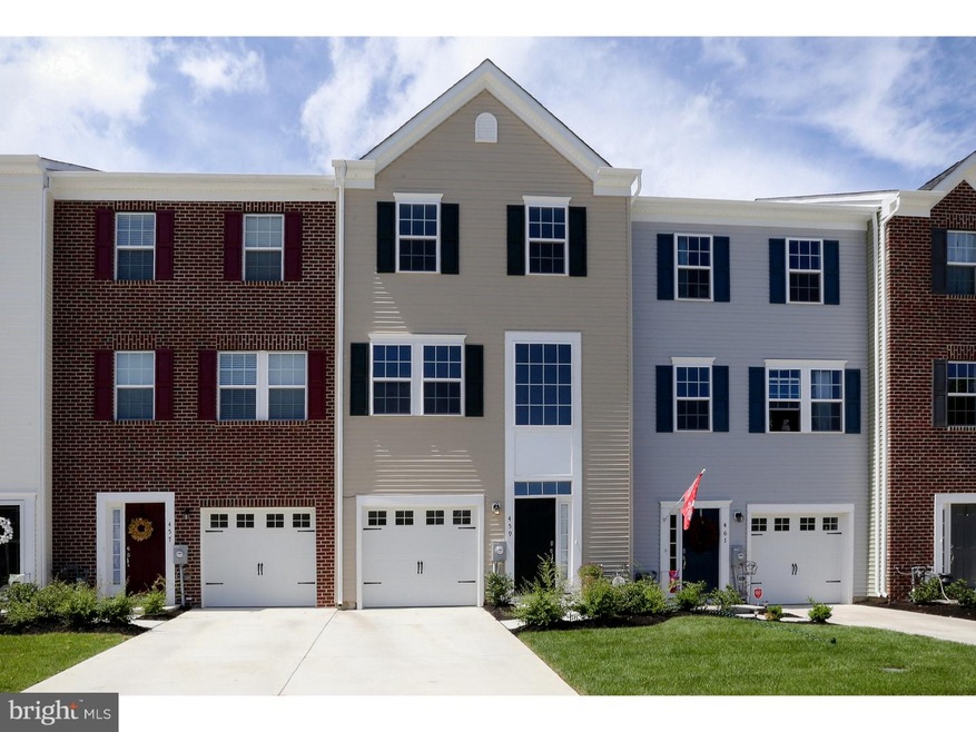 459 Dogwood Dr, Woodbury, NJ 08096 - photo 1