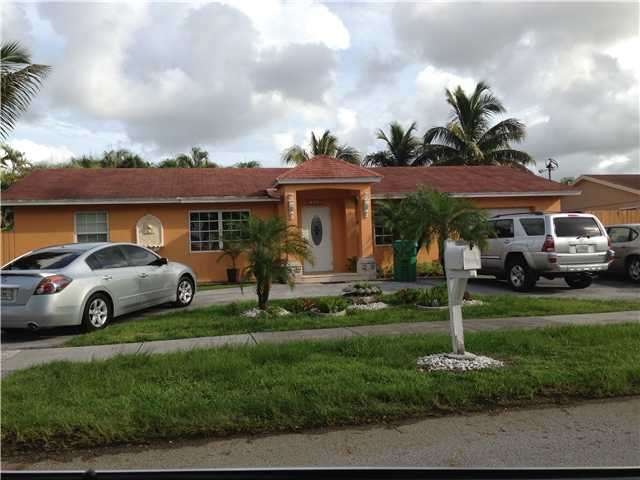 15042 SW 69th St, Miami, FL 33193 - photo 1