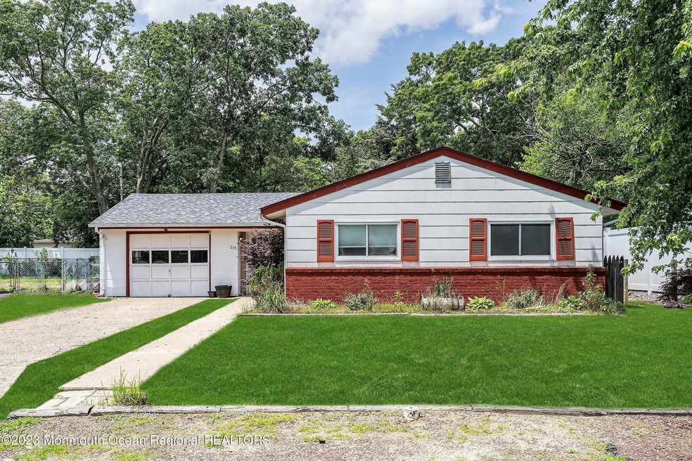 Sold $331,500 • Co-Listing Agent