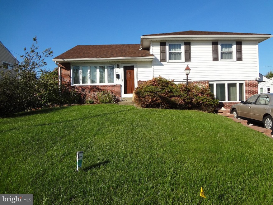 213 Bramber Dr, Broomall, PA 19008 - photo 1