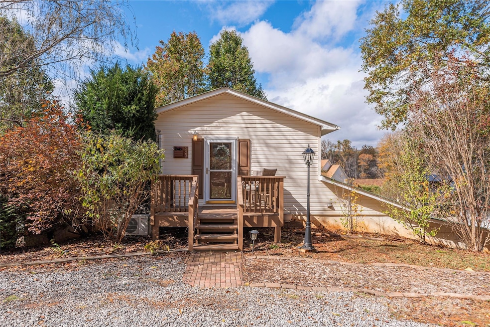 223 Davidson Rd, Swannanoa, NC 28778 - photo 1