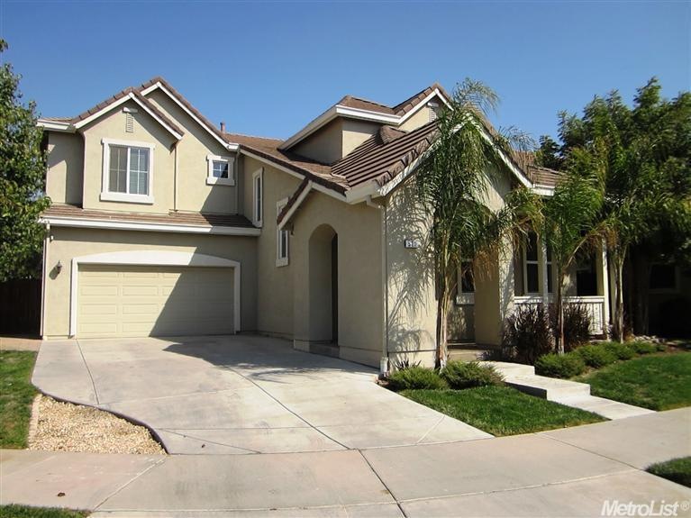 521 Branding Iron St, Oakdale, CA 95361 - photo 1