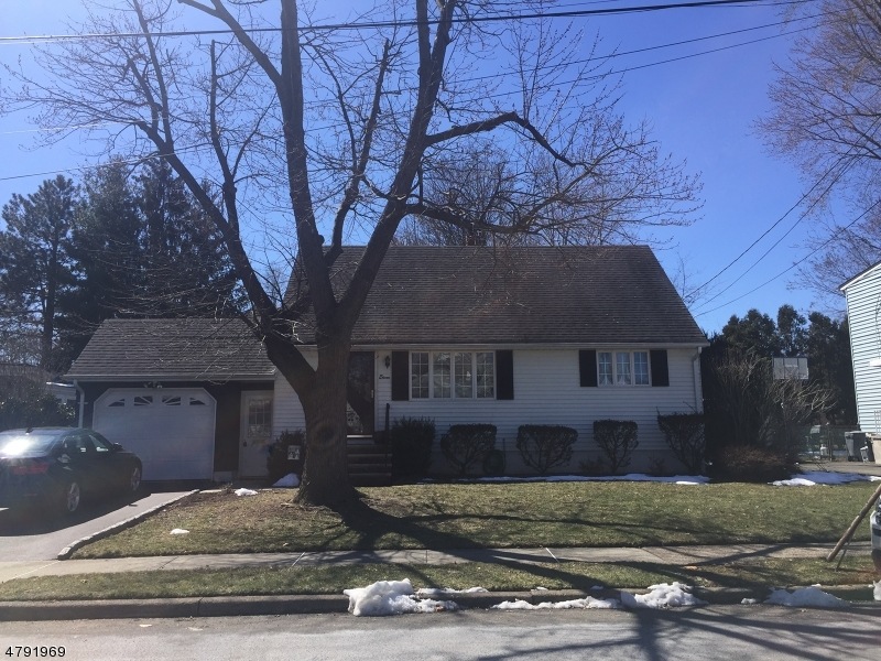 11 Lozrovich Place, Woodland Park, NJ 07424 - photo 1