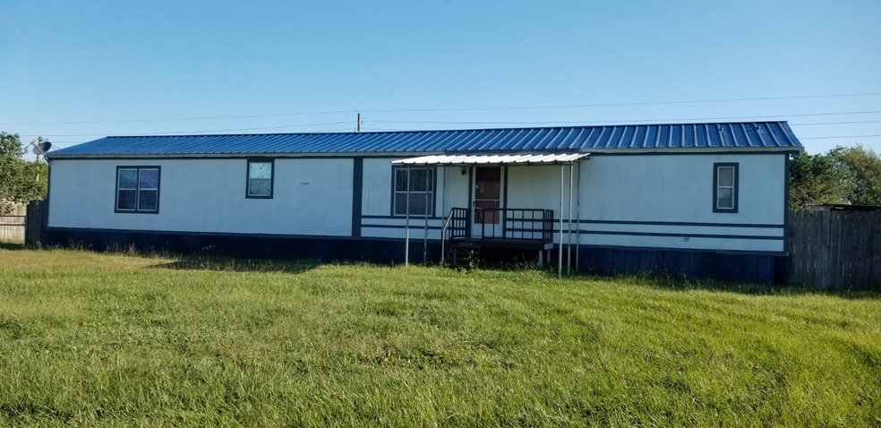 10403 Harry Dr, Needville, TX 77461 - photo 1