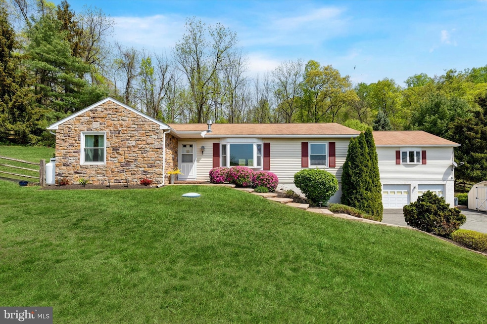 93 Shady Ln, Boyertown, PA 19512 - photo 1