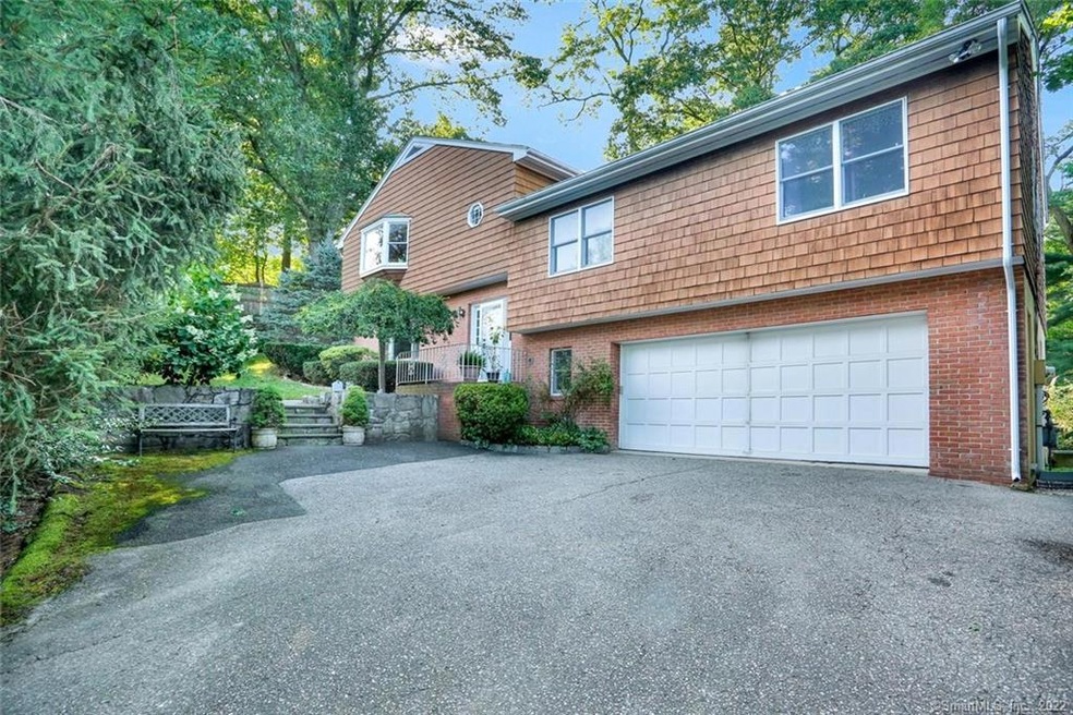 192 1/2 Hobart Ave, Greenwich, CT 06831 - photo 1