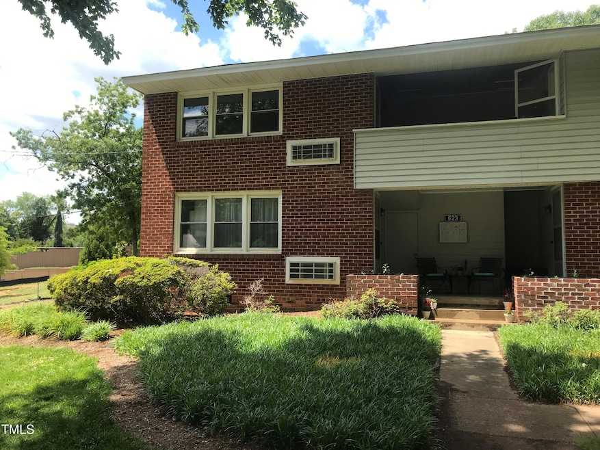 For Rent $1,250/month