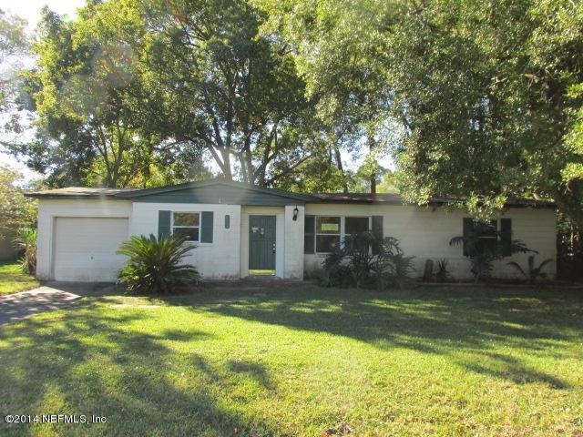 5446 Attleboro St, Jacksonville, FL 32205 - photo 1