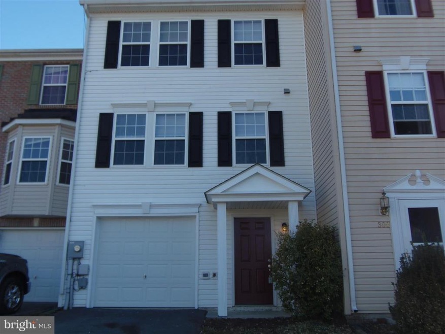 302 Hupps Hill Ct, Strasburg, VA 22657 - photo 1