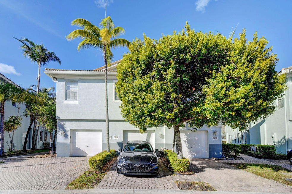 3255 Laurel Ridge Cir, Riviera Beach, FL 33404 - photo 1