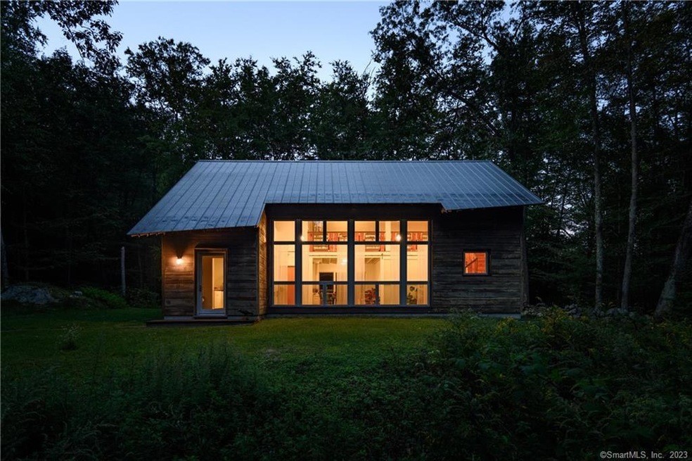 Meadow House, a sustainably designed home utilizin
