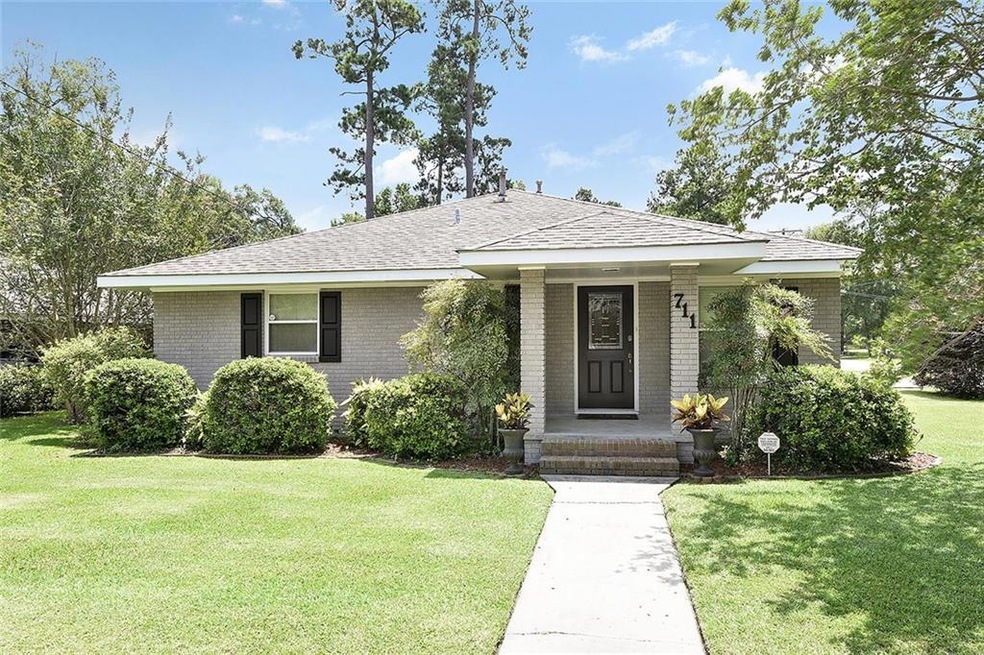 711 Teddy Ave, Slidell, LA 70458 - photo 1