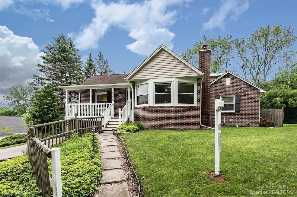 Sold $408,000 • Co-Listing Agent