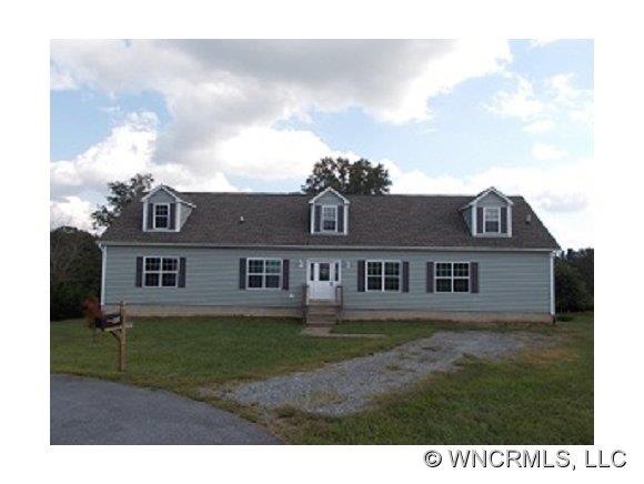 40 Song Sparrow Ln, Hendersonville, NC 28792 - photo 1