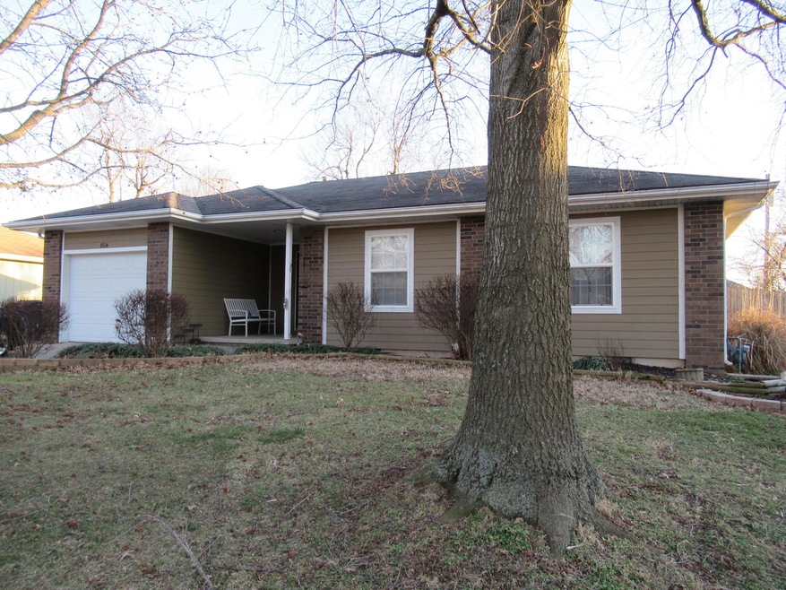 804 Scott Wayne Dr, Nixa, MO 65714 - photo 1