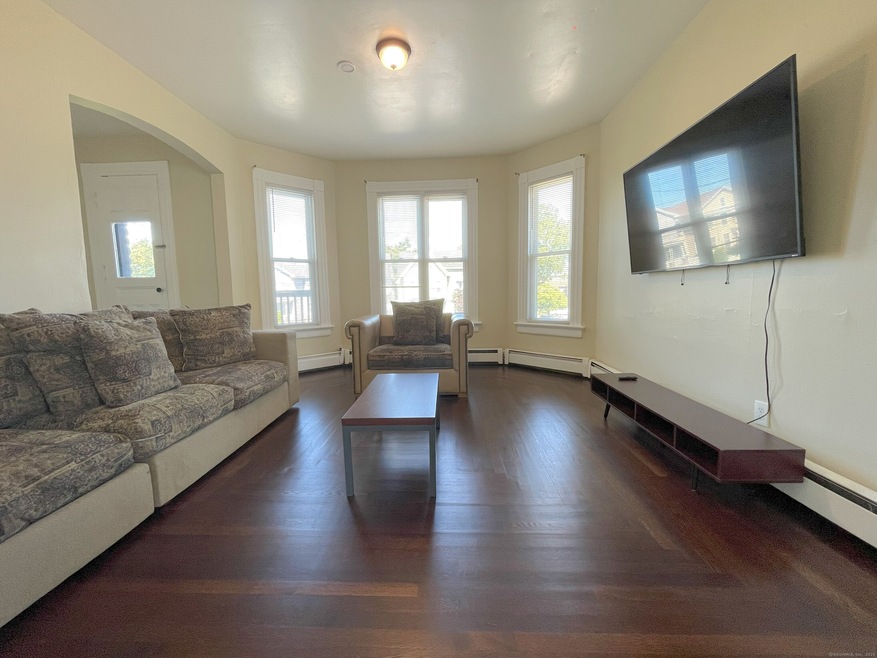 196 Blatchley Ave unit 2, New Haven, CT 06513 - photo 1