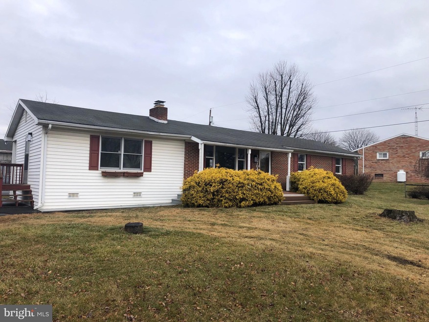 18704 Northridge Dr, Hagerstown, MD 21742 - photo 1