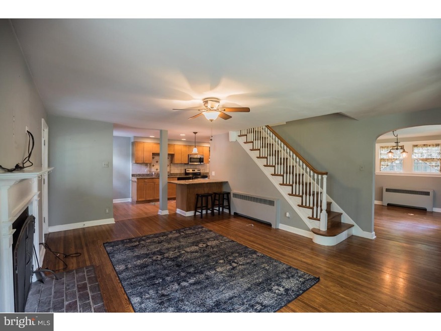 400 E Country Club Ln, Wallingford, PA 19086 - photo 1