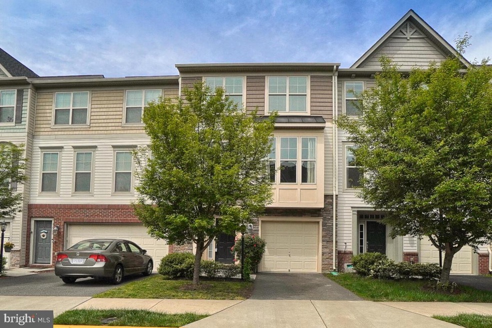 42590 Chisholm Dr, Broadlands, VA 20148 - photo 1