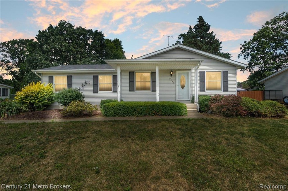9432 Woodside Trail, Swartz Creek, MI 48473 - photo 1