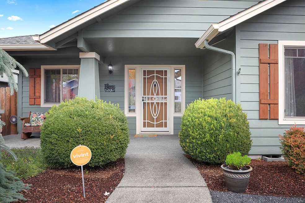 106 SE Yorktown Dr, Grants Pass, OR 97527 - photo 1