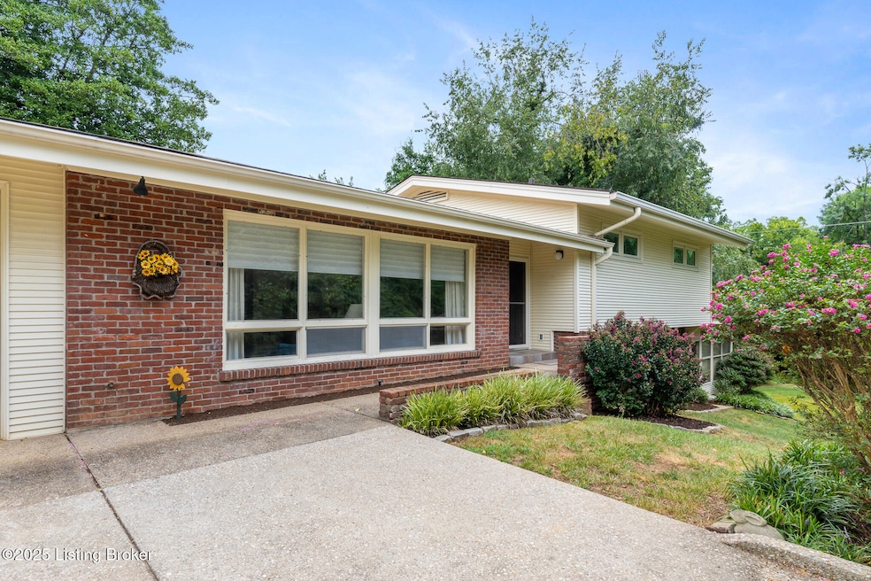 Under Contract $459,000 • Co-Listing Agent