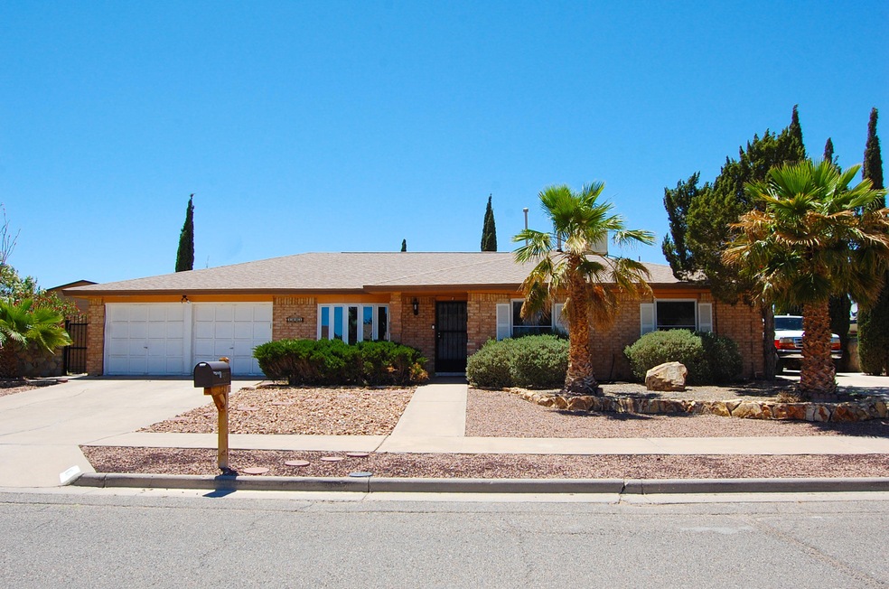 1801 Larry Hinson Dr, El Paso, TX 79936 - photo 1