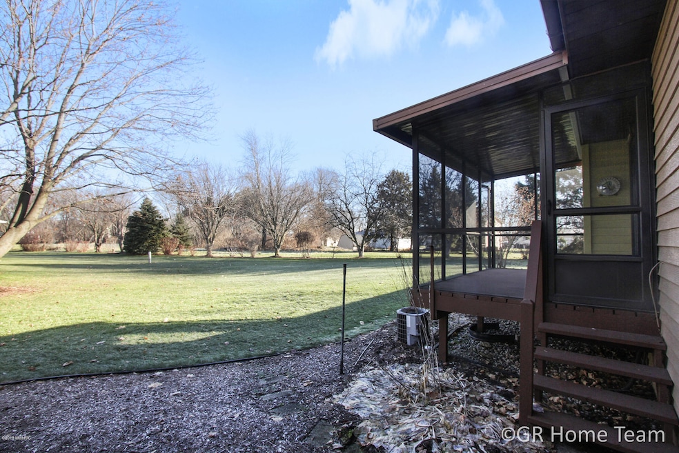 8542 Elkwood St SW unit 61, Byron Center, MI 49315 - photo 1