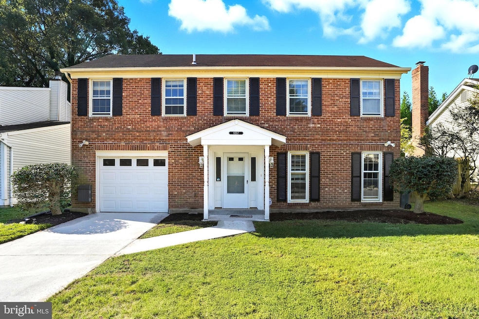 9207 Hunting Pines Place, Fairfax, VA 22032 - photo 1