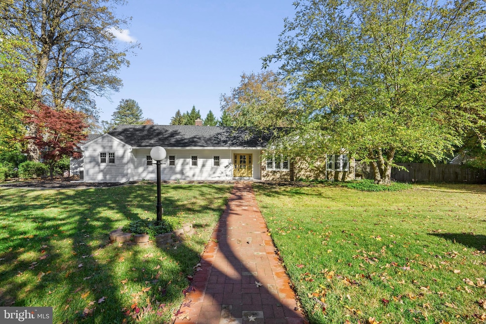 1016 Evergreen Rd, Yardley, PA 19067 - photo 1