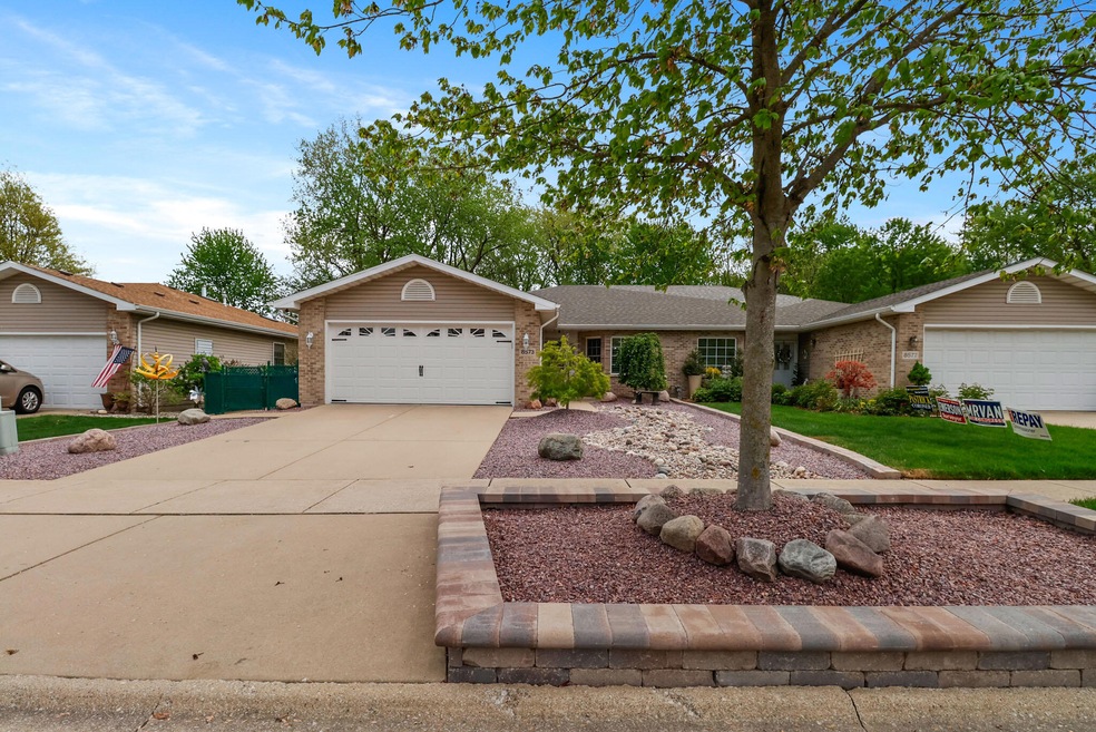 8573 Kleinman Rd, Highland, IN 46322 - photo 1