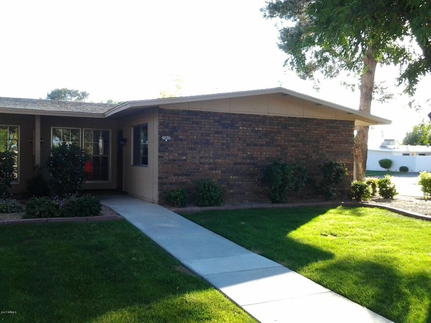 10845 W Thunderbird Blvd unit 15D, Sun City, AZ 85351 - photo 1