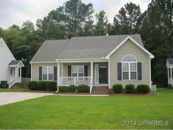 921 Sebring Dr, Winterville, NC 28590 - photo 1