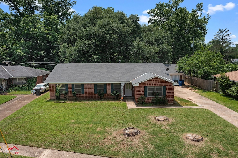 Under Contract $210,900