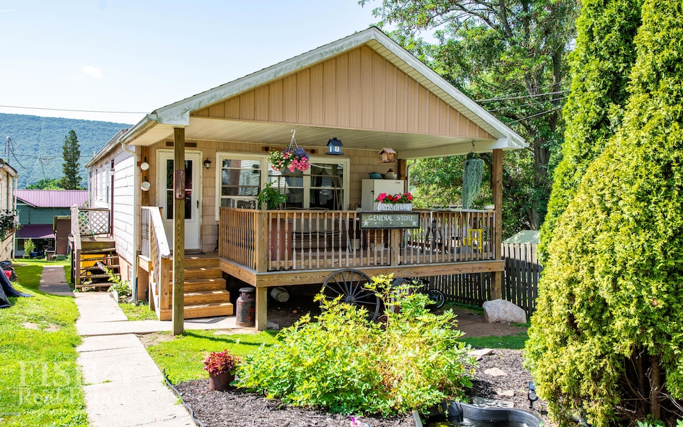 1028.5 W 4th St, Lock Haven, PA 17745 - photo 1