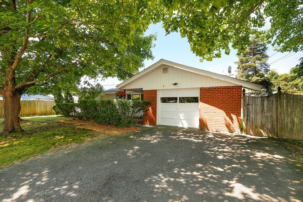 2 Sycamore St, Danvers, MA 01923 - photo 1