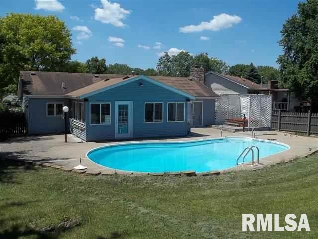 4617 Fillmore Ct, Davenport, IA 52806 - photo 1