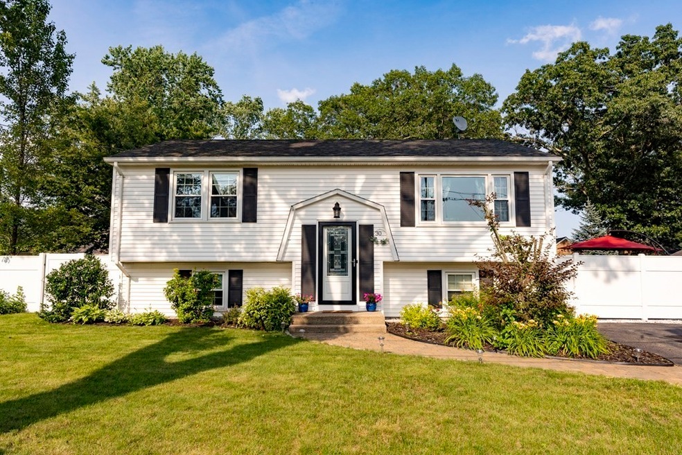30 Allen Ave, Attleboro, MA 02703 - photo 1
