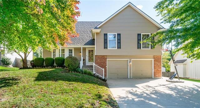 5021 Stearns St, Shawnee, KS 66203 - photo 1