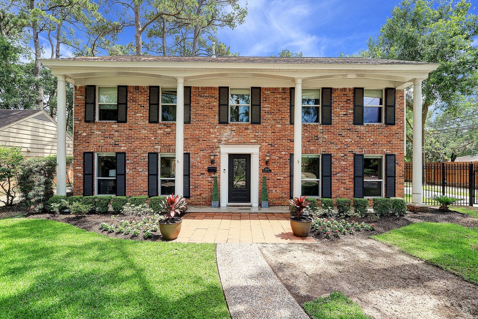 13931 Pinerock Ln, Houston, TX 77079 - photo 1