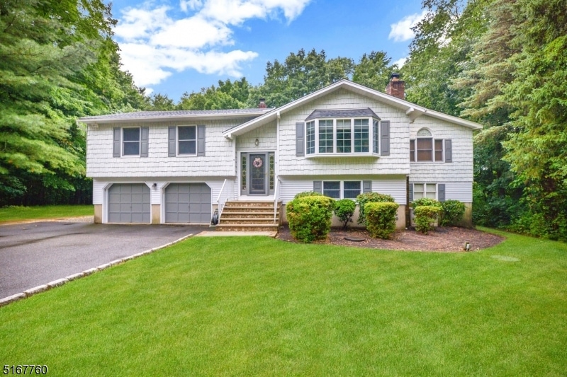 10 Locust Ln, Ringwood, NJ 07456 - photo 1