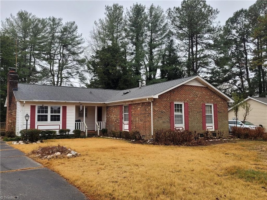 5404 Ropley Dr, Greensboro, NC 27455 - photo 1