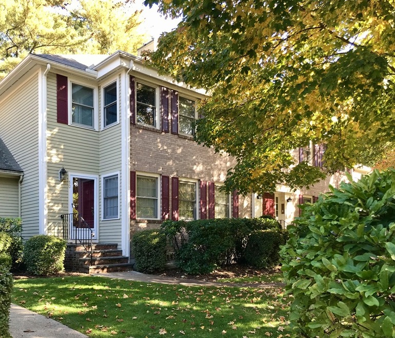 501 Lexington St unit 50, Waltham, MA 02452 - photo 1