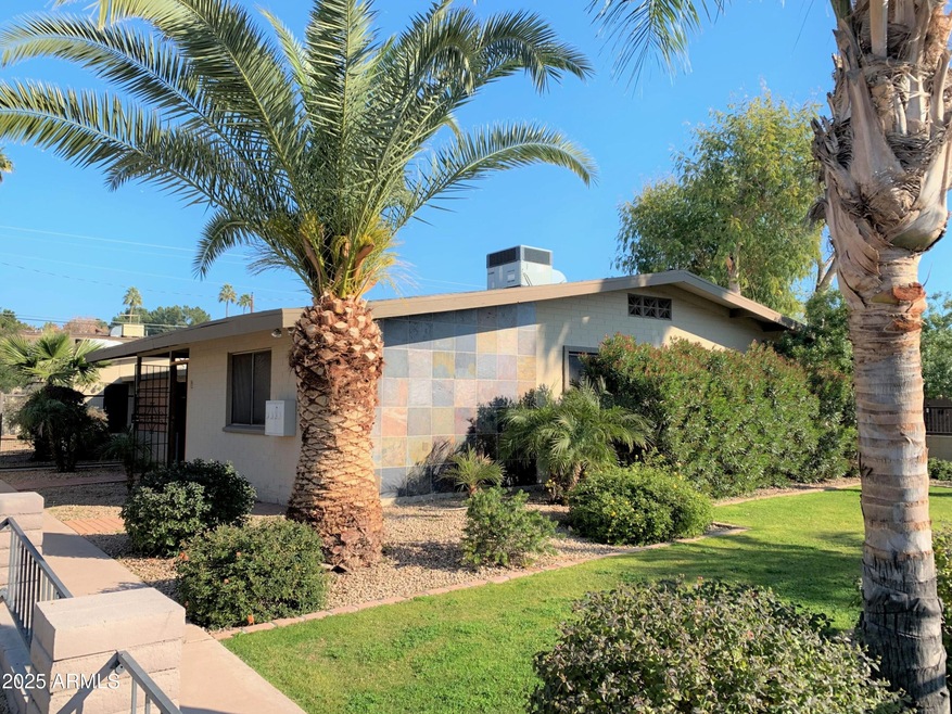 3646 E Montecito Ave unit 3, Phoenix, AZ 85018 - photo 1