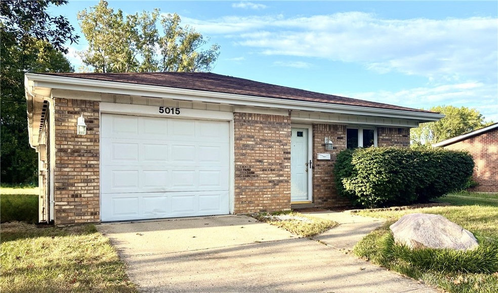 5015 Yalecrest Dr, Dayton, OH 45417 - photo 1