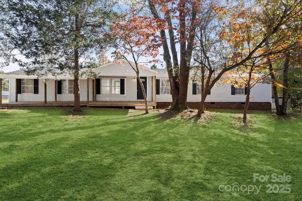 Under Contract $230,000 • Co-Listing Agent