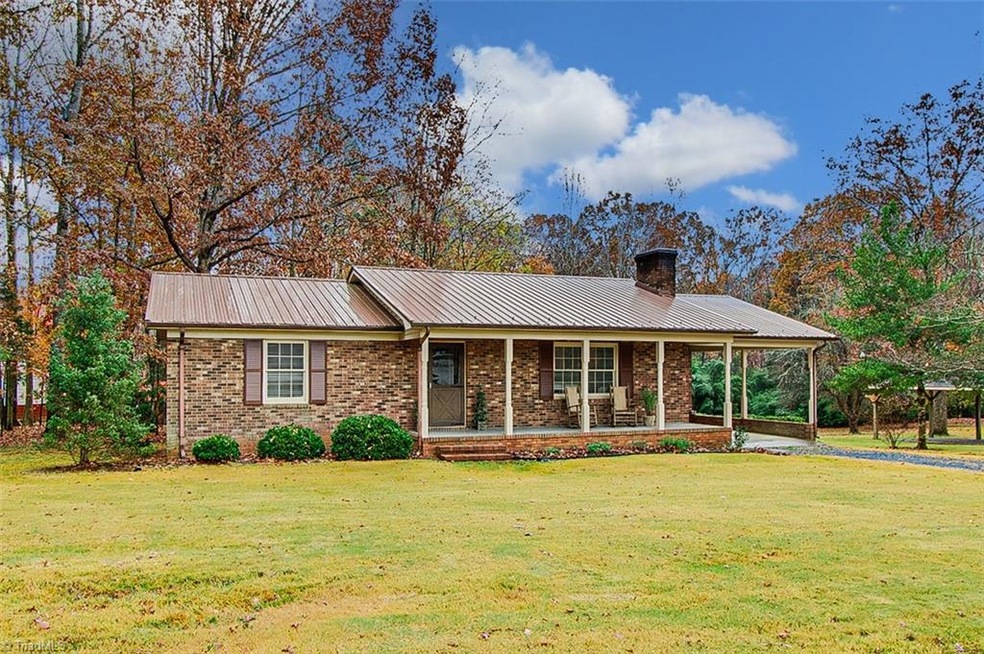 1201 Tory Ln, Asheboro, NC 27205 - photo 1