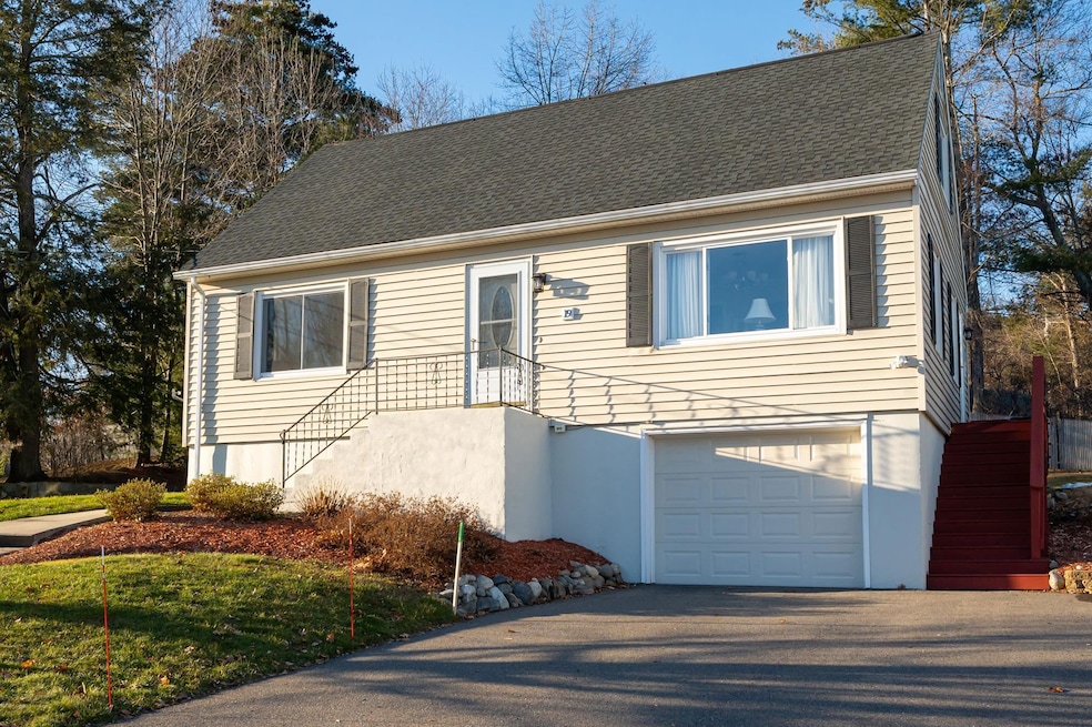 19 Carmine Rd, Nashua, NH 03063 - photo 1