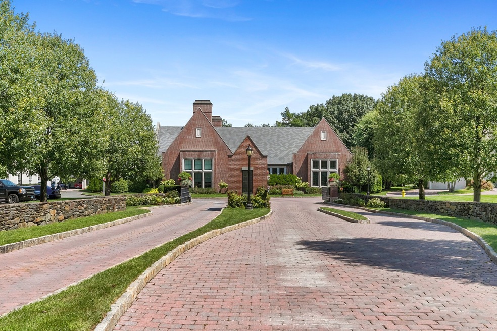 77 Havemeyer Ln unit 101, Stamford, CT 06902 - photo 1