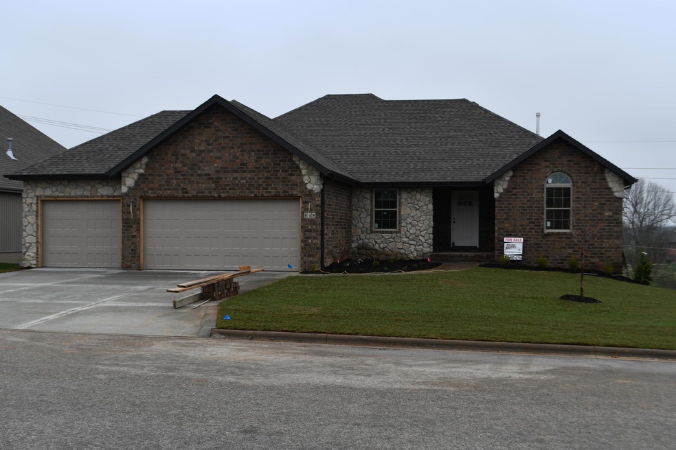 848 Beechwood, Nixa, MO 65714 - photo 1